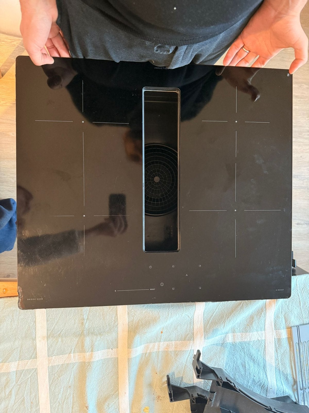 IKEA FÖRDELAKTIG Inductiekookplaat met geïntegreerde afzuigk, Witgoed en Apparatuur, Fornuizen, Ophalen, Gebruikt, Minder dan 85 cm