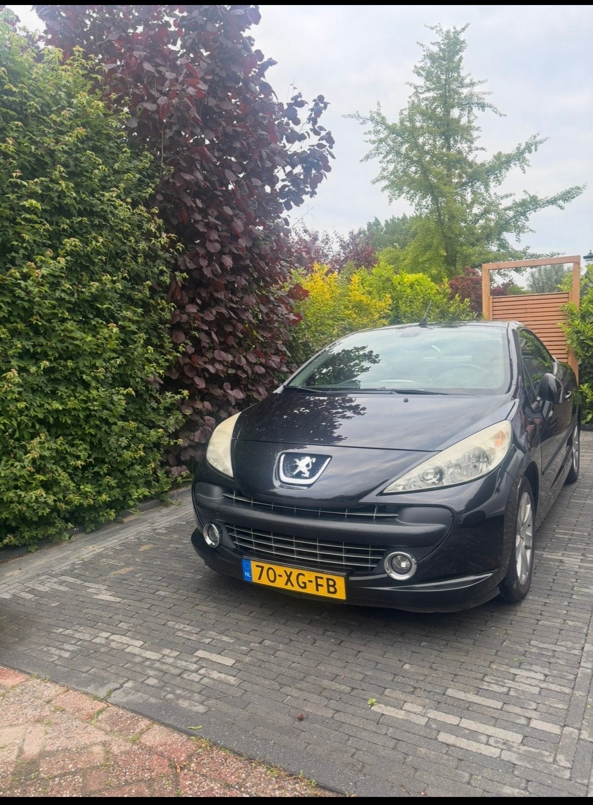 Peugeot 207 1.6 16V CC 88KW 2007 Zwart, Auto's, Voorwielaandrijving, 15 km/l, 4 cilinders, Cabriolet