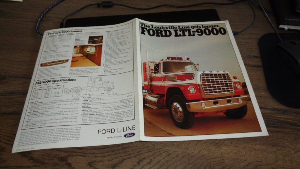 USA Folder  FORD  LTL - 9000  LOUISVILLE  ,  1976, Verzenden, Zo goed als nieuw, Ford