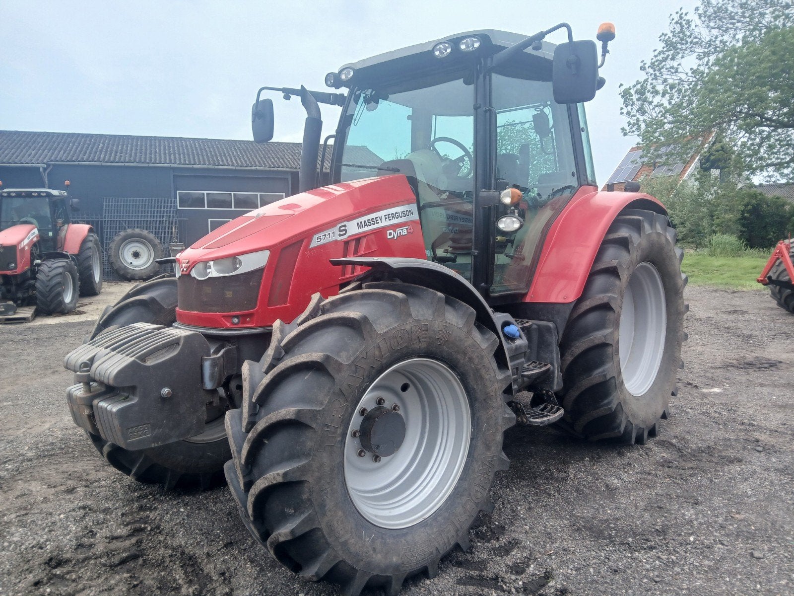 mf 5711   2800 uur!, Zakelijke goederen, Agrarisch | Tractoren, Massey Ferguson, tot 80 Pk, Gebruikt, Ophalen of Verzenden
