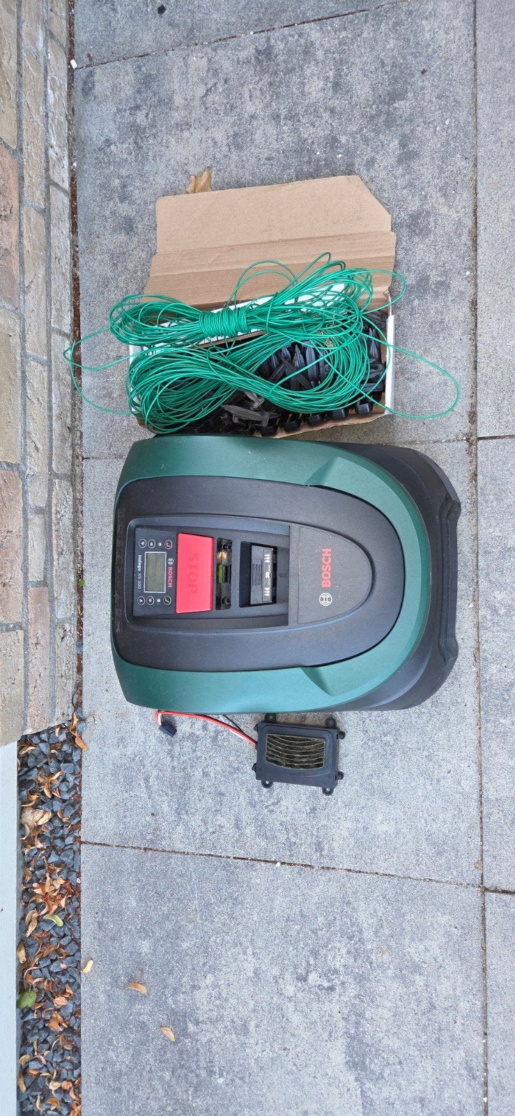 Bosch Indego XS300 robotmaaier defect, Gebruikt, Minder dan 30 cm, Accu-grasmaaier, Ophalen of Verzenden