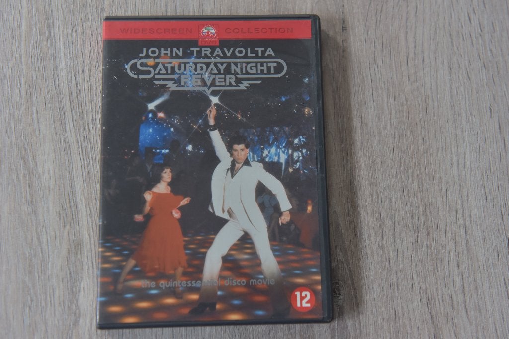 SATURDAY NIGHT FEVER -- JOHN TRAVOLTA, Cd's en Dvd's, Engels, Verzenden, Turks, Zo goed als nieuw