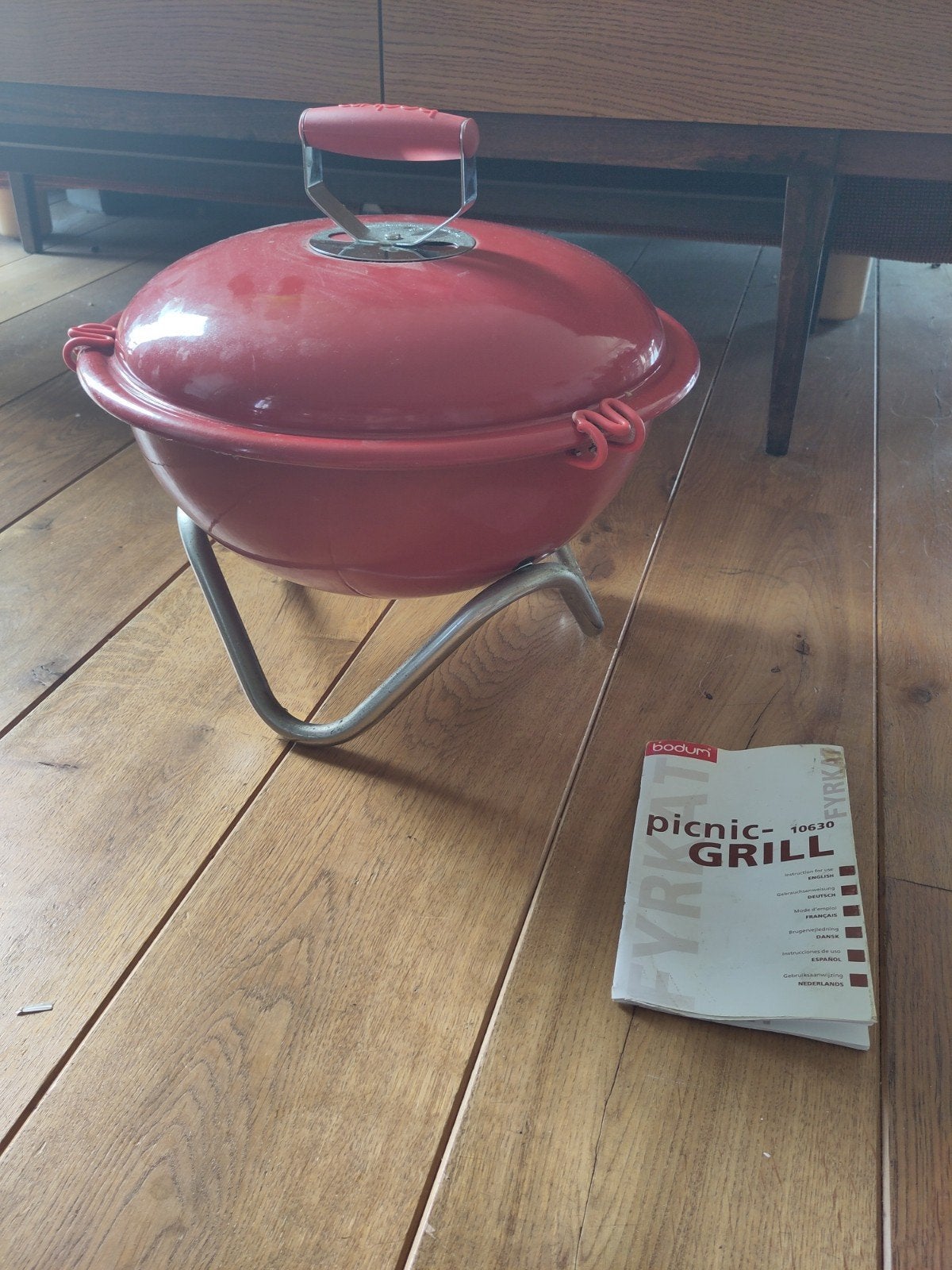 Bodum BBQ barbecue, Tuin en Terras, Houtskoolbarbecues, Gebruikt, Met accessoires, Ophalen