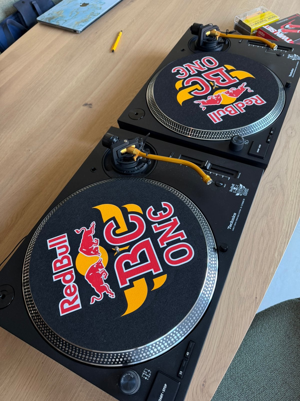 Technics SL1200MK7 Red Bull BC One Limited Edition, Nieuw, Pitch-regelaar, Ophalen of Verzenden, Platenspeler