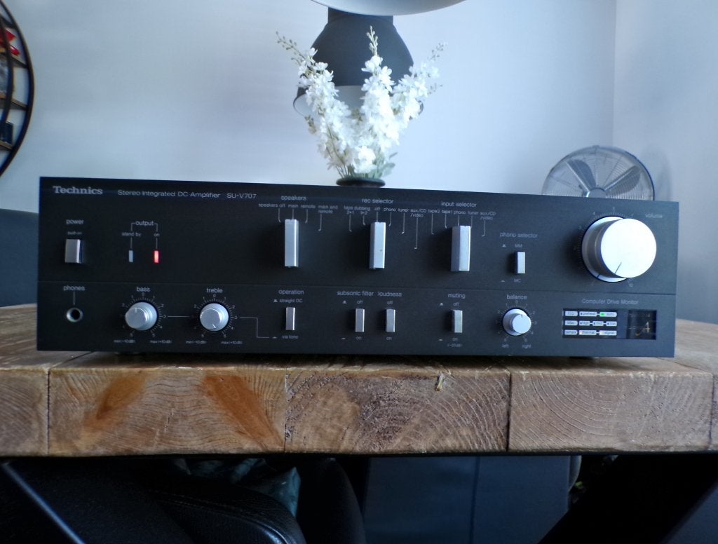 Vintage Technics Computer Drive New Class A amp SU-V707, Audio, Tv en Foto, Overige merken, Gebruikt, Ophalen of Verzenden, 120 watt of meer