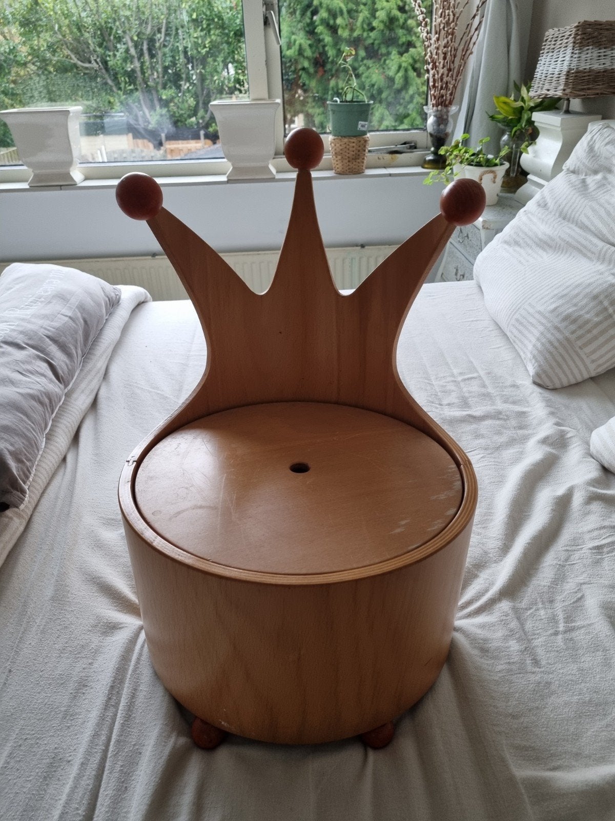 Kinderstoel kroon met opbergruimte, Ophalen, Zo goed als nieuw, Overige typen