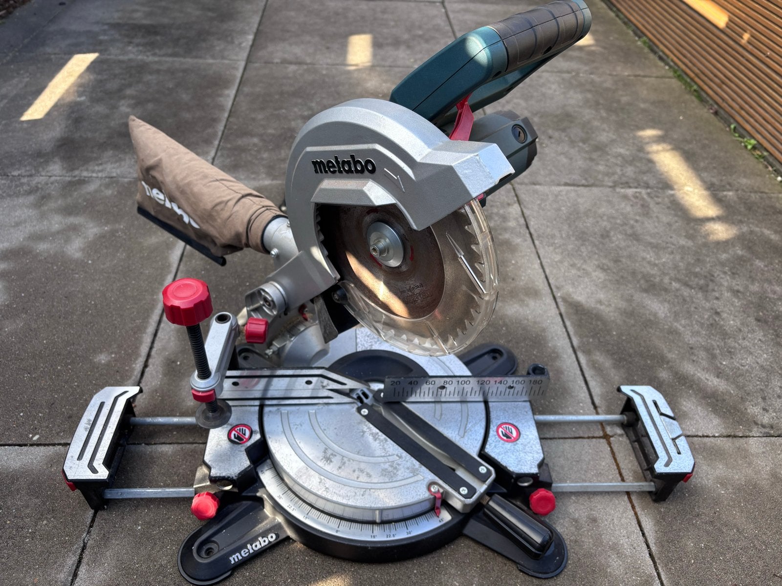 Metabo KS 216 M Afkortzaag, Doe-het-zelf en Verbouw, Gereedschap | Zaagmachines, Ophalen, Gebruikt, Afkortzaag, 30 tot 70 mm