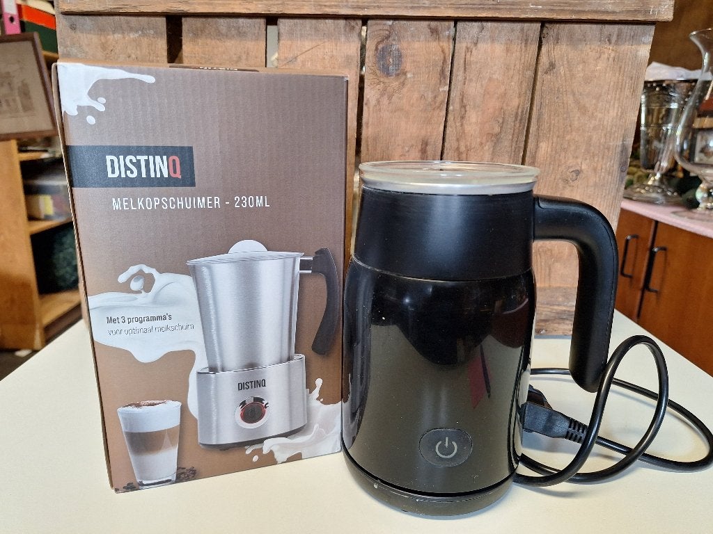 Distinq Melkopschuimer 230 ml - Perfect voor Koffie, Ophalen, Zo goed als nieuw, Elektrische melkopschuimer
