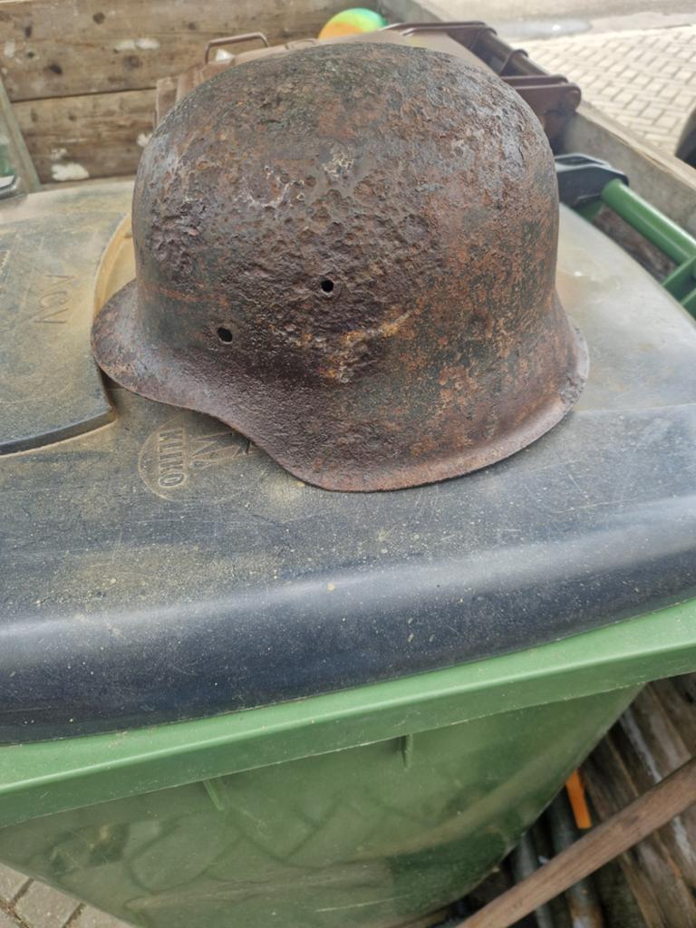 Luftwaffen helm watervondst, Verzamelen, Ophalen of Verzenden, Nederland, Helm of Baret