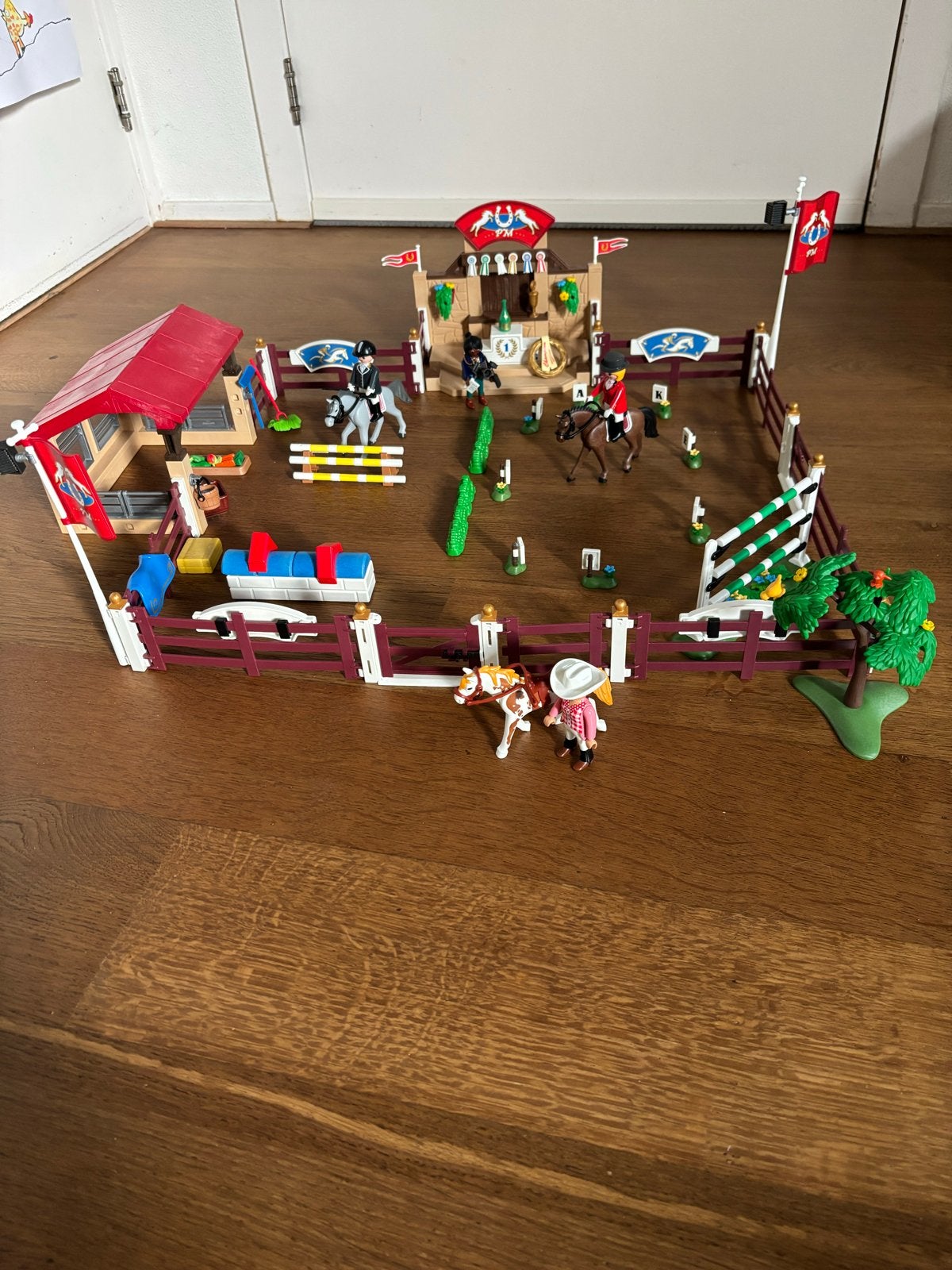 Playmobil 70337 Paardenshow met hindernissen en figuren, Ophalen, Complete set, Overige typen, Zo goed als nieuw
