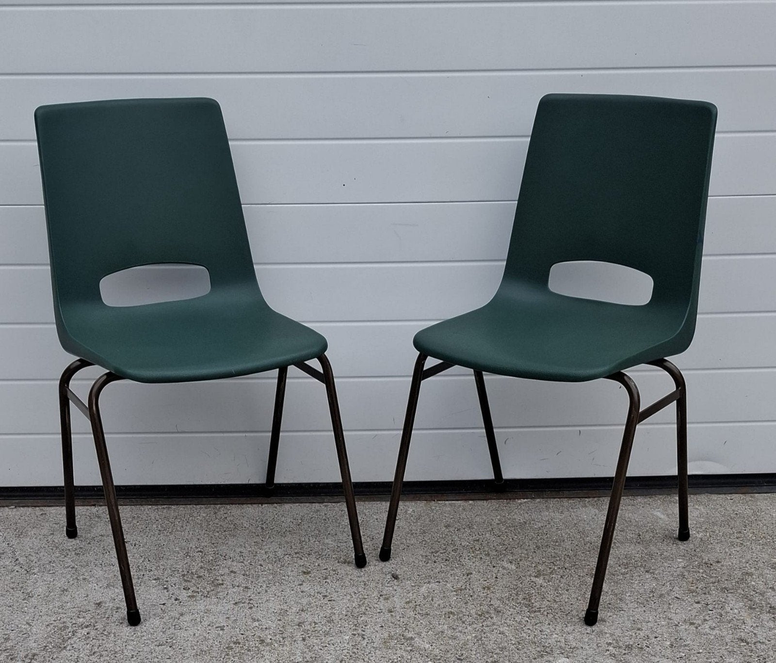 20 x kantine stoelen groen kuipstoelen terras zaal horeca, Kunststof, Overige kleuren, Ophalen of Verzenden, Zo goed als nieuw