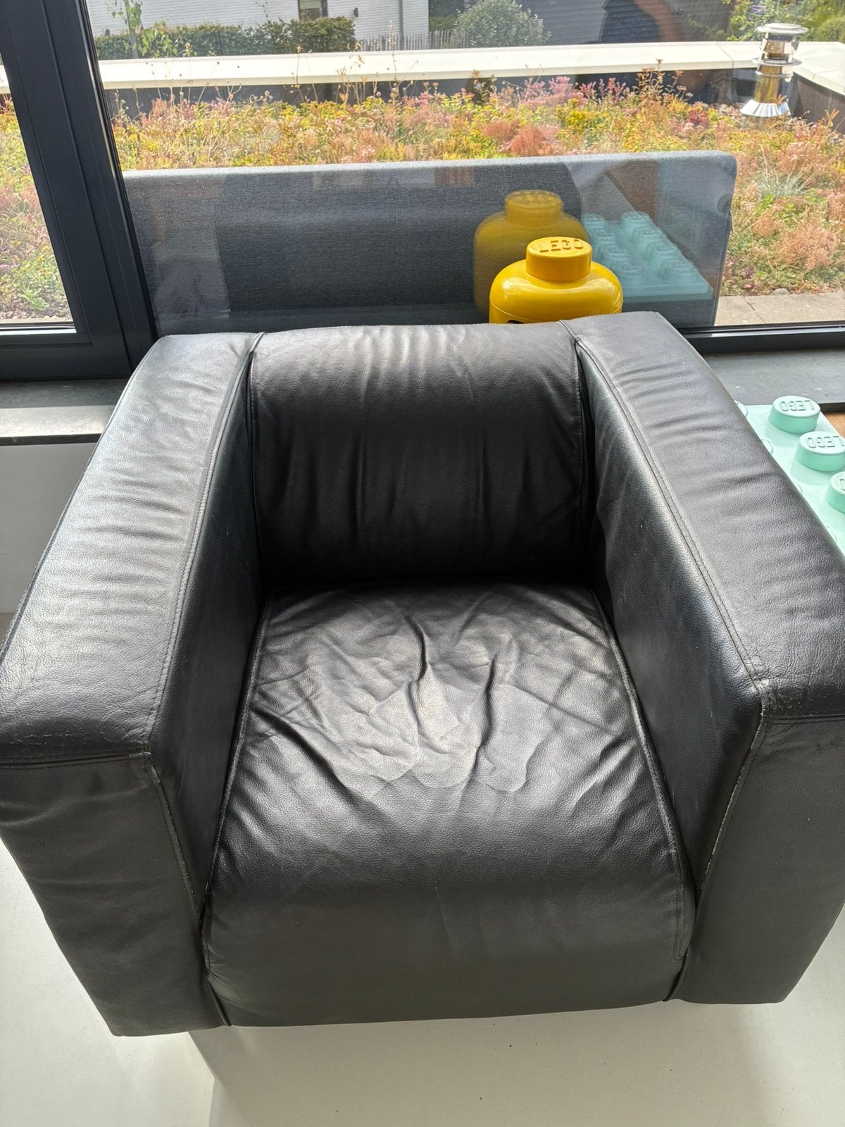 Zwarte fauteuil., Huis en Inrichting, Fauteuils, Ophalen, Zo goed als nieuw, 75 tot 100 cm, 50 tot 75 cm