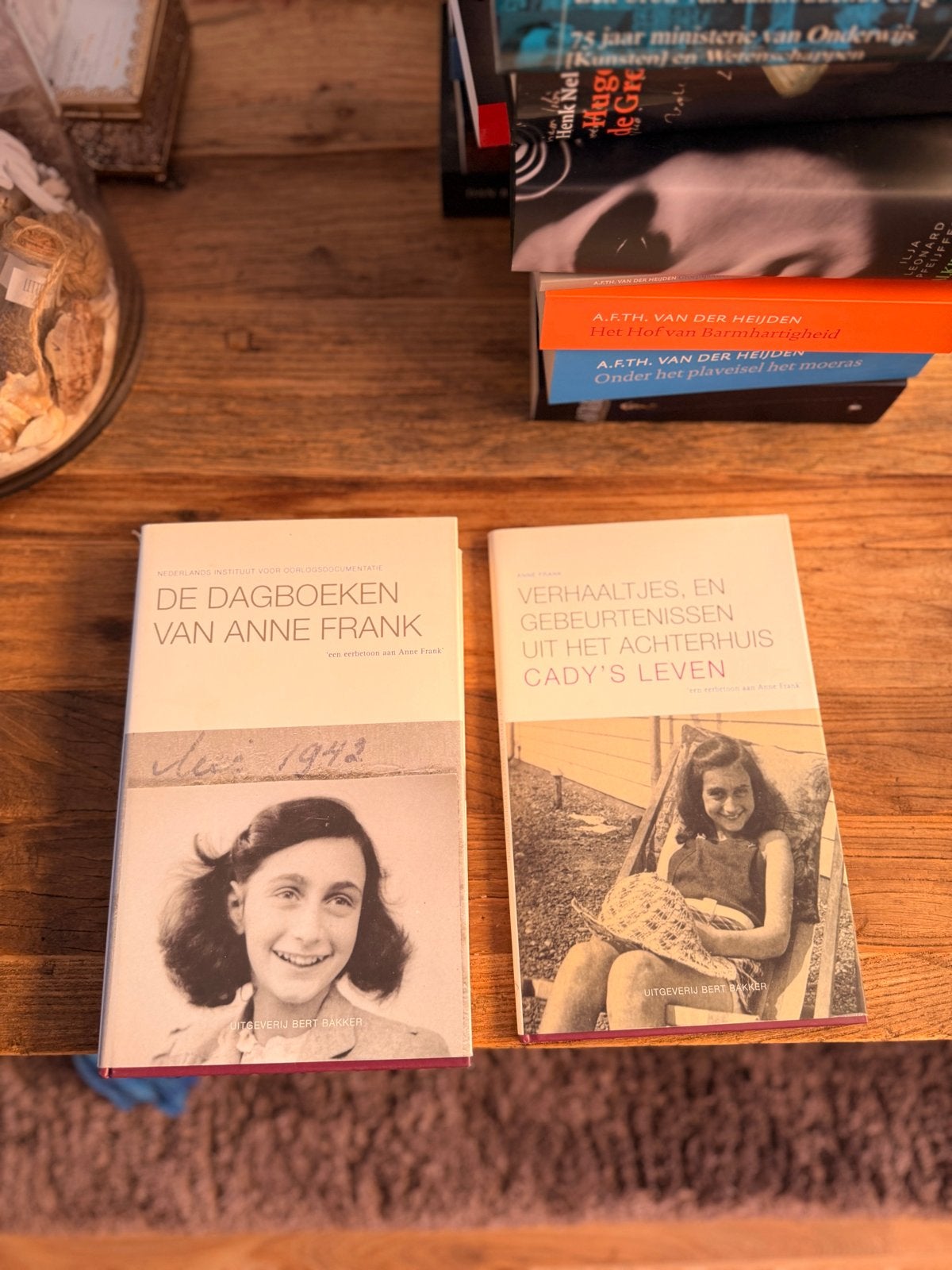 De Dagboeken van Anne Frank & Verhaaltjes uit het Achterhuis, Ophalen of Verzenden, 20e eeuw of later, Zo goed als nieuw