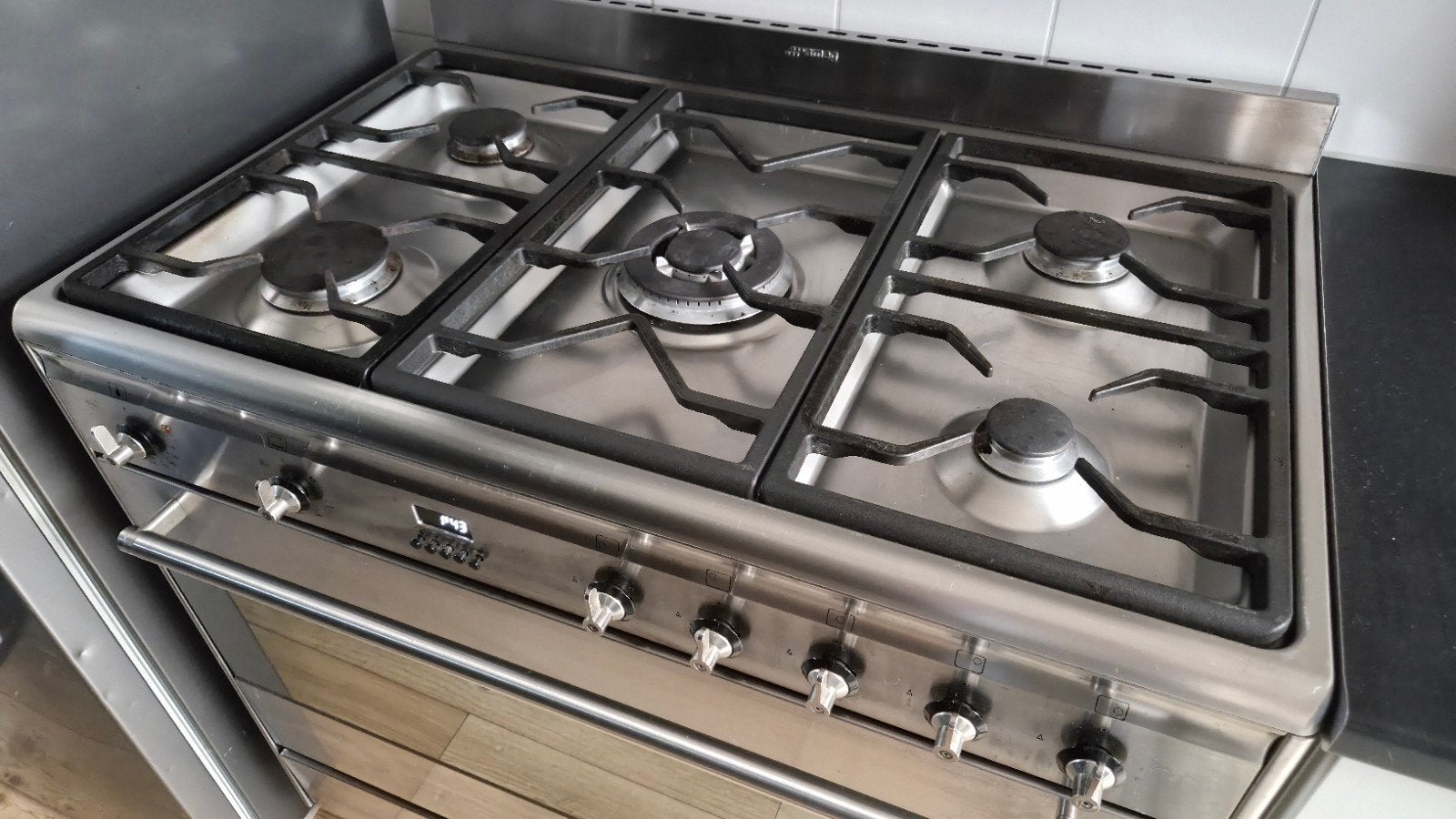 90 cm Smeg fornuis met 5 pitten en elektrische oven, Ophalen, Gebruikt, 60 cm of meer, Gas