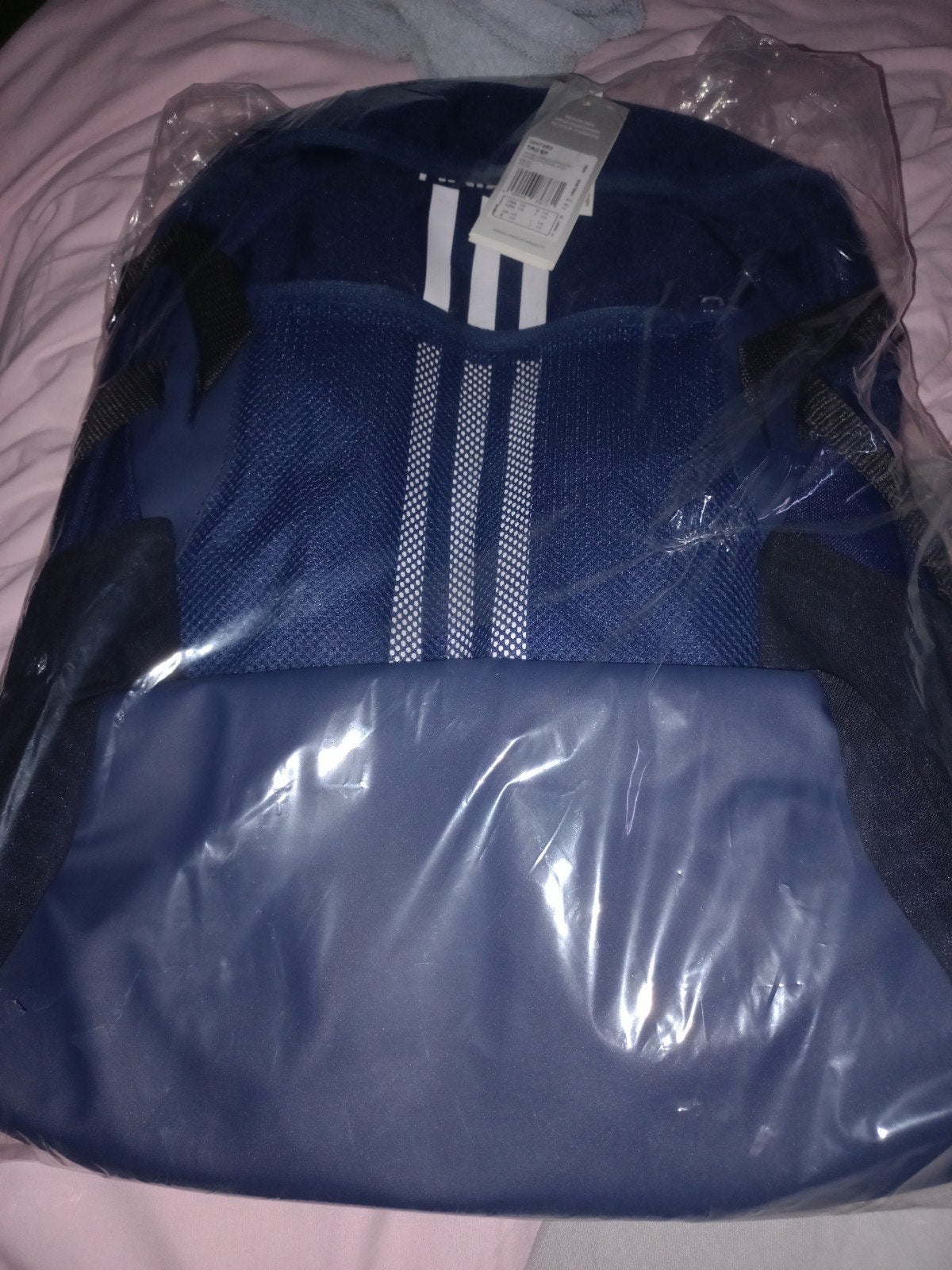 Adidas rugzak, Sieraden, Tassen en Uiterlijk, Tassen | Rugtassen, Nieuw, Waterdicht, 30 tot 45 cm, Ophalen