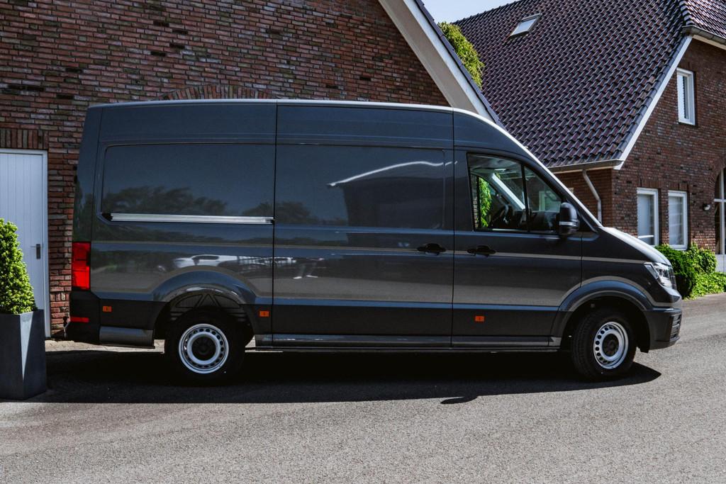 Volkswagen Crafter 2.0 TDI 140PK Automaat L3H3 Comfortline 2, Gebruikt, Volkswagen, 3000 kg, 2100 kg