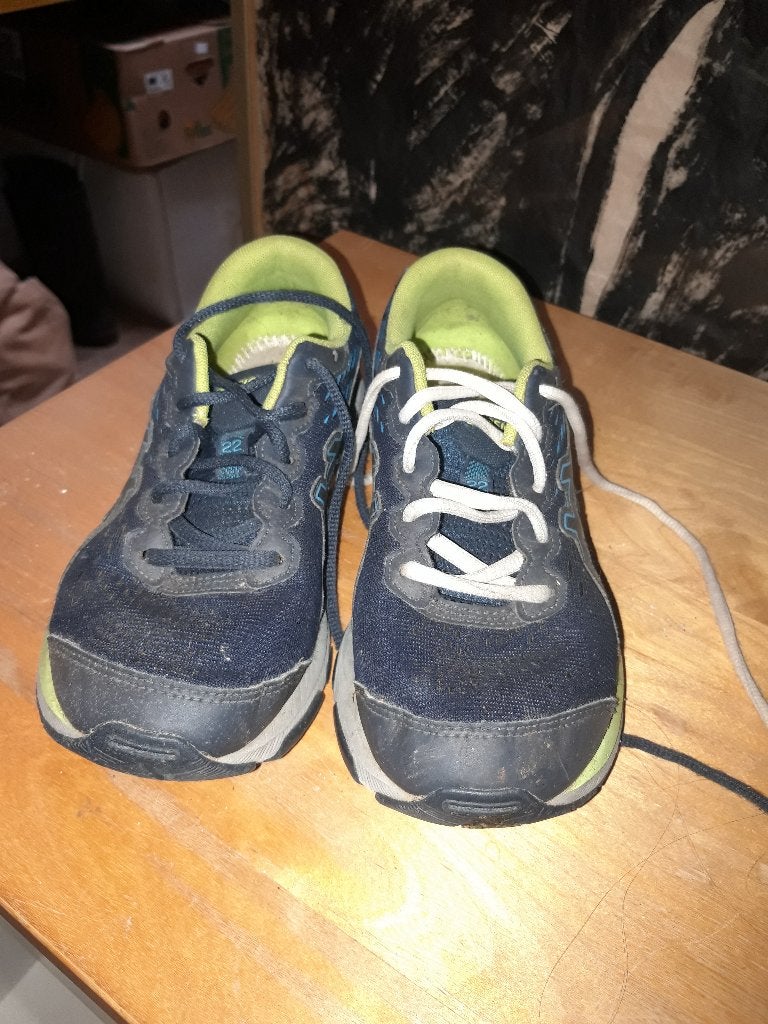 asics hardloopschoen 36, Kleding | Heren, Schoenen, Blauw, Sportschoenen, Ophalen of Verzenden, Gedragen