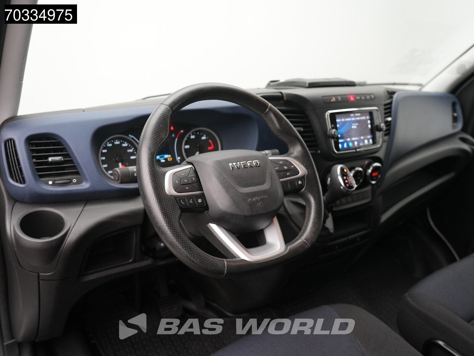 Iveco Daily 35S16 Automaat L2H2 3,5t Trekhaak LED Navi Airco, Auto's, Automaat, Start-stop-systeem, Gebruikt, Euro 6