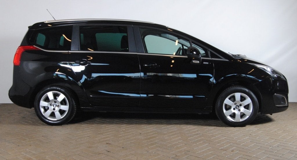 Peugeot 5008 1.2 PureT. Style 7p.| Camera | Trekhaak | Cruis, Auto's, Peugeot, 745 kg, Gebruikt, Euro 6, 1199 cc
