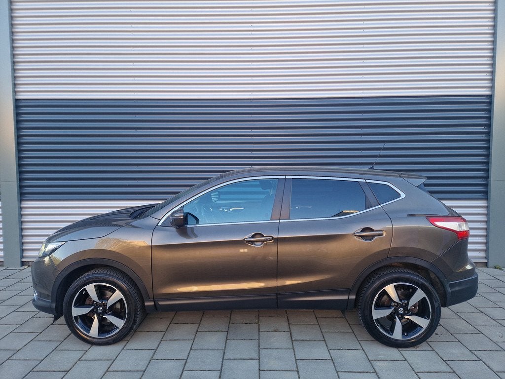 Nissan QASHQAI 1.2 Connect Edition, Navigatie, PDC, Trekhaak, Voorwielaandrijving, Euro 5, Stof, Gebruikt