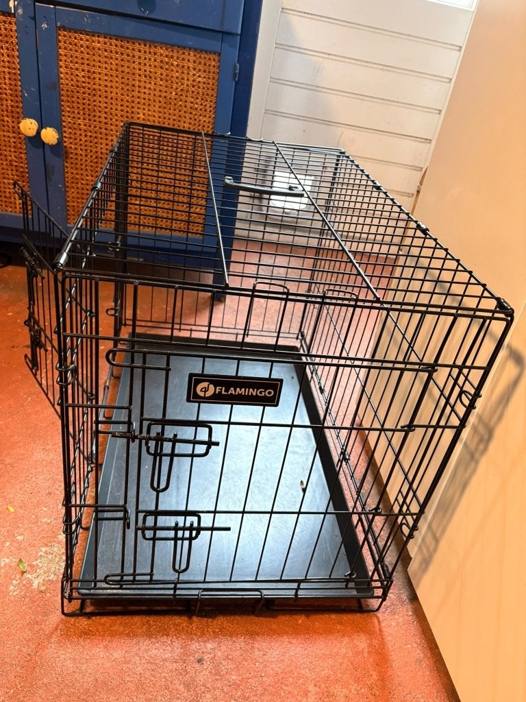 Te koop mooi zwart gecoate Flamingo Honden Bench, Ophalen, Gebruikt