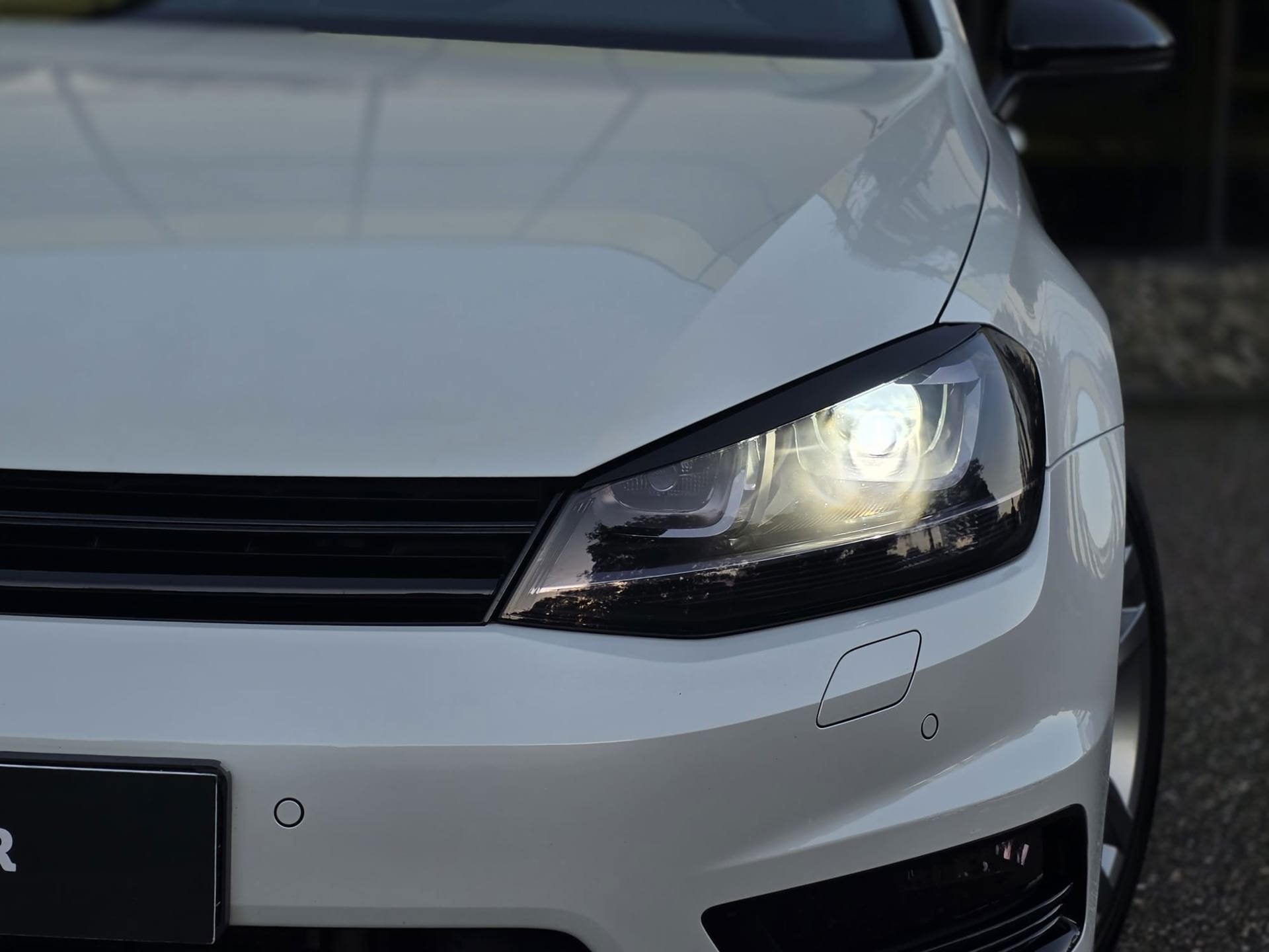 Volkswagen Golf 1.4 TSI |3x R-line |Xenon|Stoelverw, Auto's, Volkswagen, Gebruikt, 4 cilinders, Wit, 630 kg