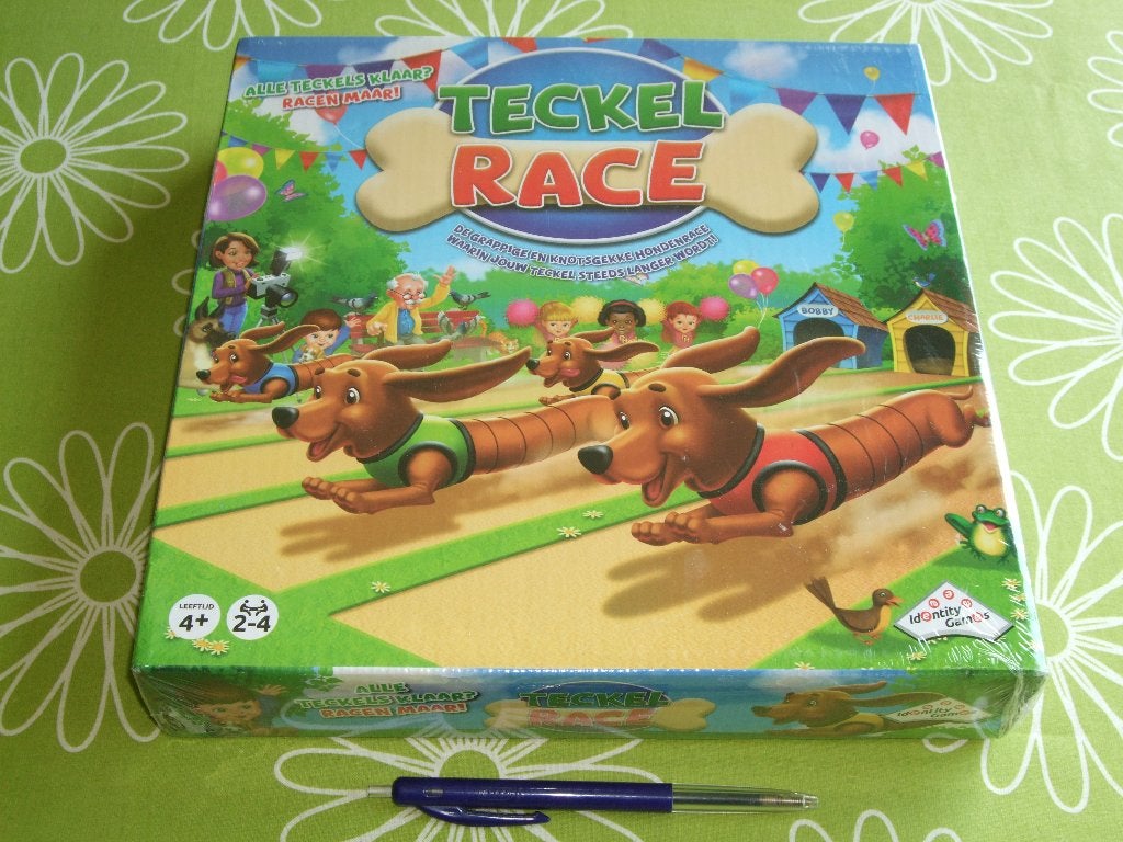 Nieuw in seal: Teckel Race - een knotsgekke hondenrace, Een of twee spelers, Ophalen of Verzenden, Nieuw, Identity Games