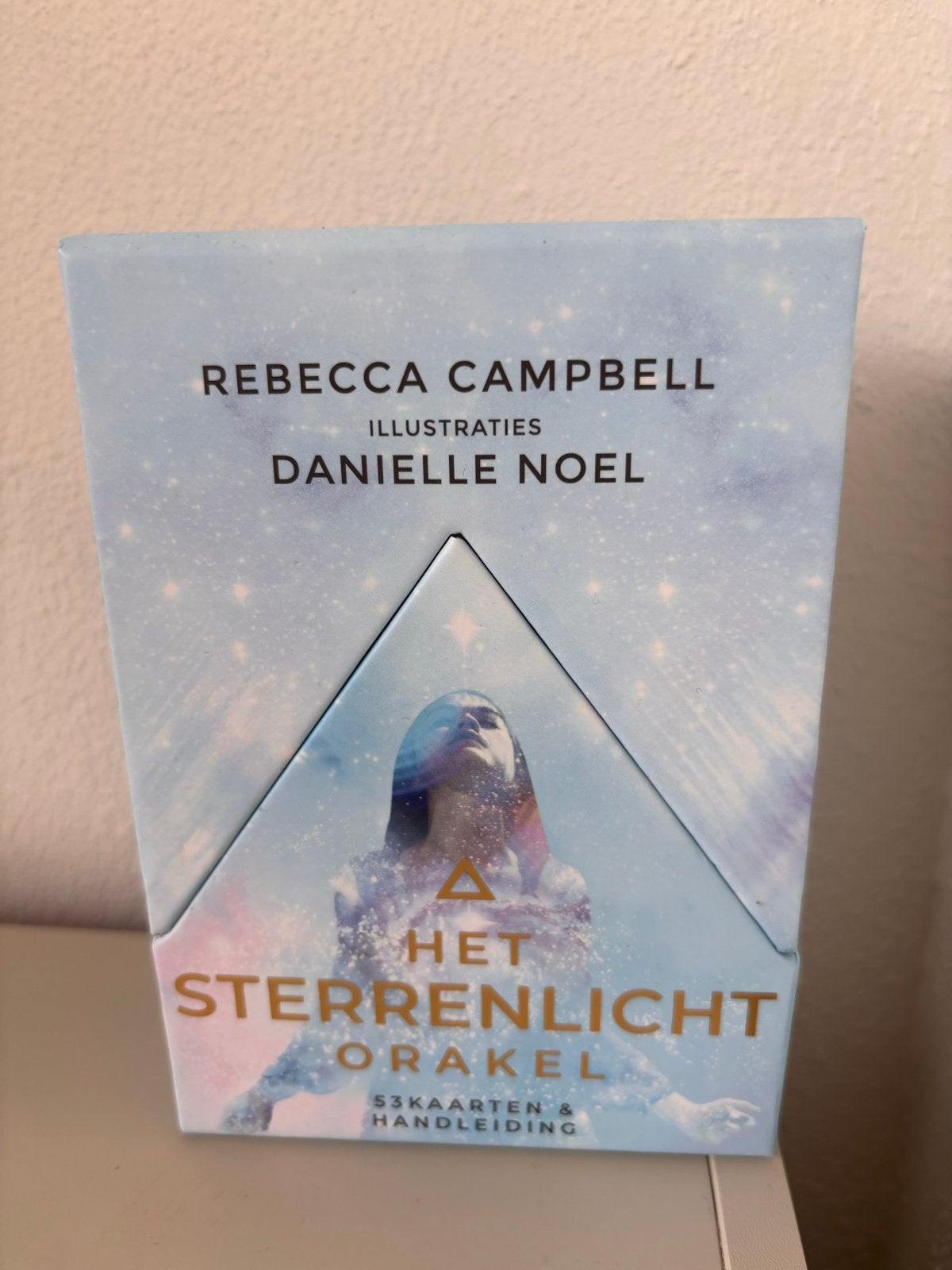 Het Sterrenlicht Orakel - Rebecca Campbell, Boeken, Esoterie en Spiritualiteit, Zo goed als nieuw, Overige typen, Spiritualiteit algemeen
