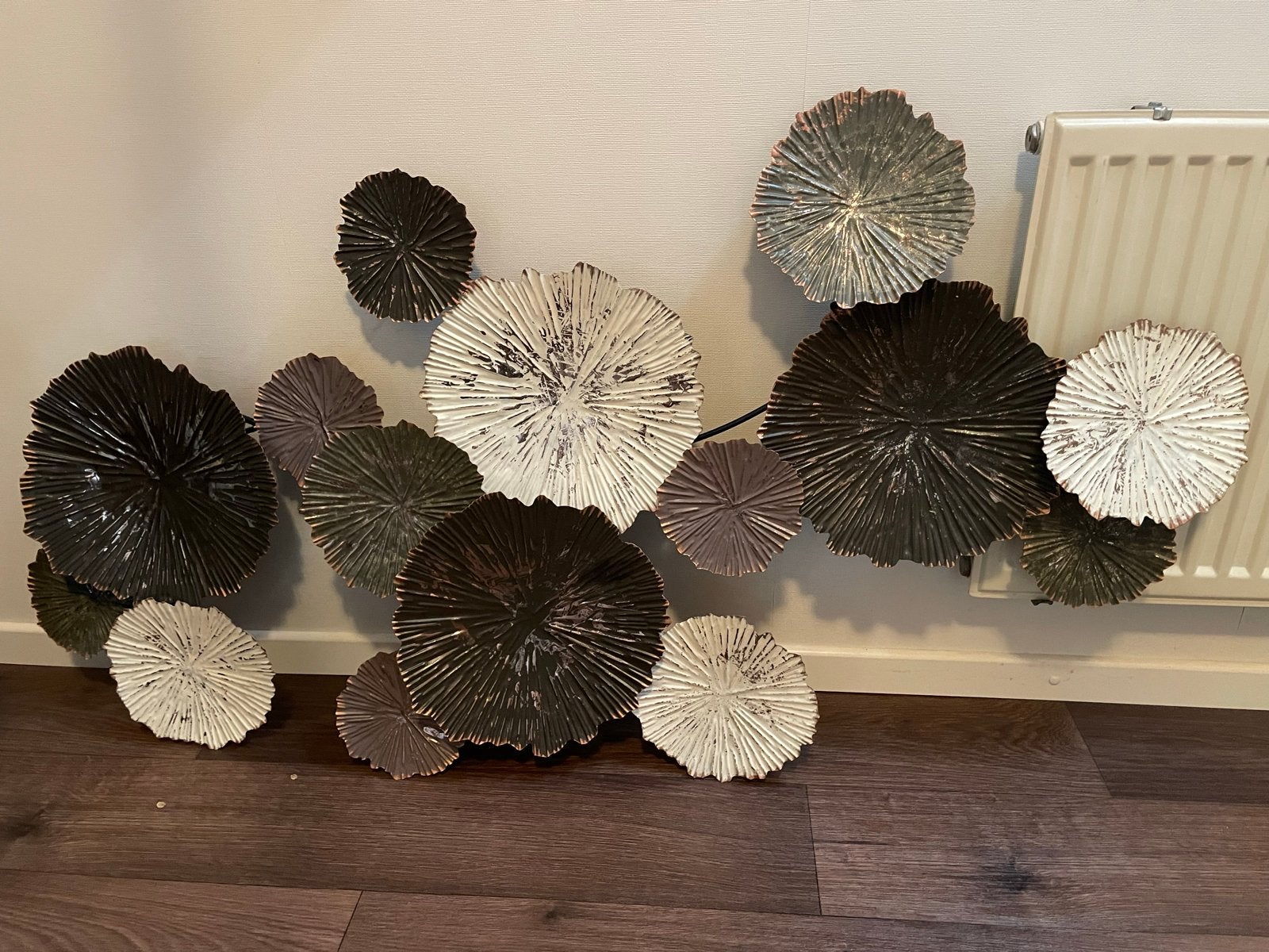 Metalen wanddecoratie - Bladeren/Bloemen, Metaal, Zo goed als nieuw, Wandcirkel, Modern