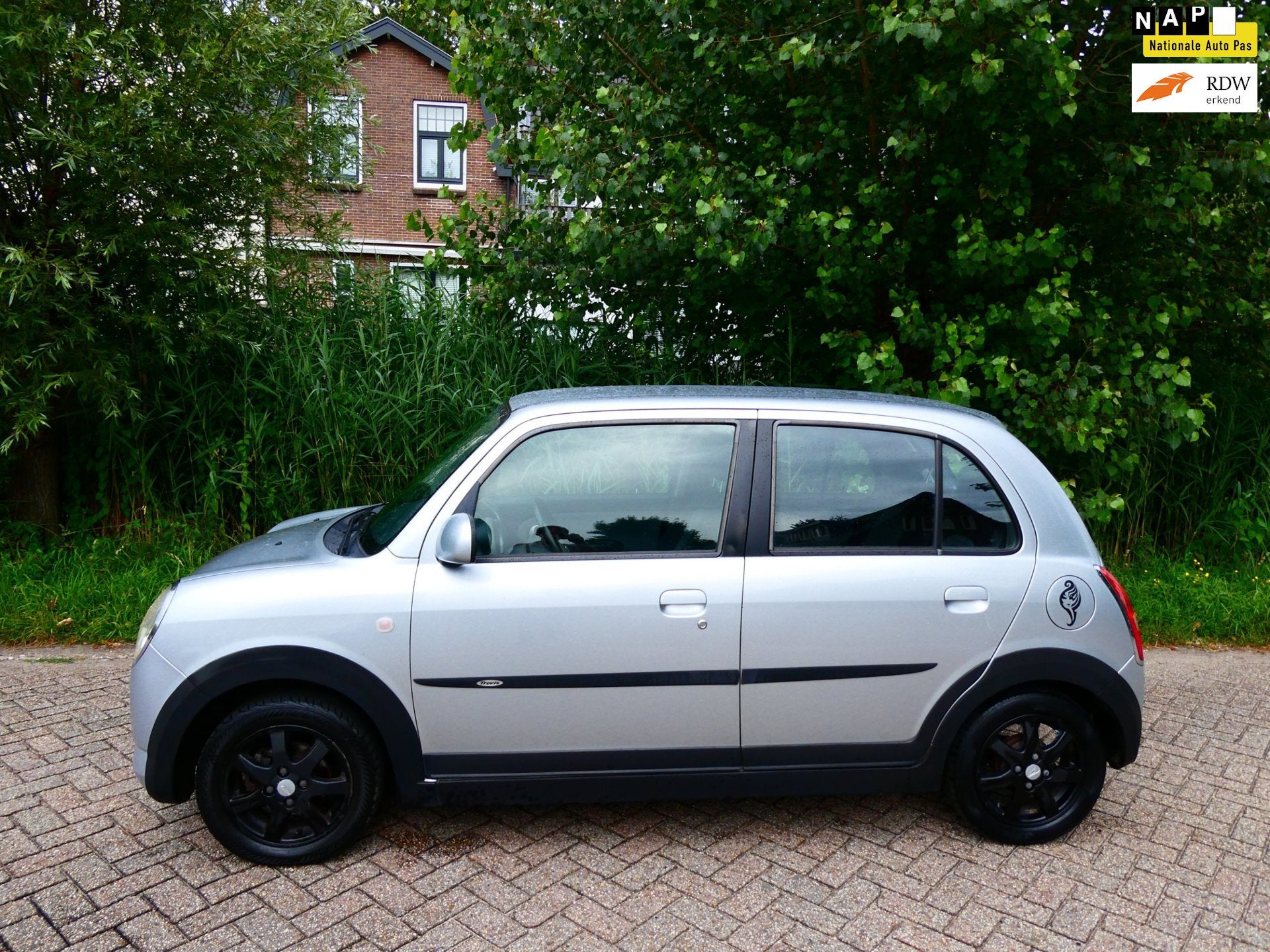 Daihatsu Trevis 1.0 5-deurs Airco Zuinig Degelijke Jap APK S, Auto's, Daihatsu, Stof, 765 kg, 4 stoelen, Origineel Nederlands