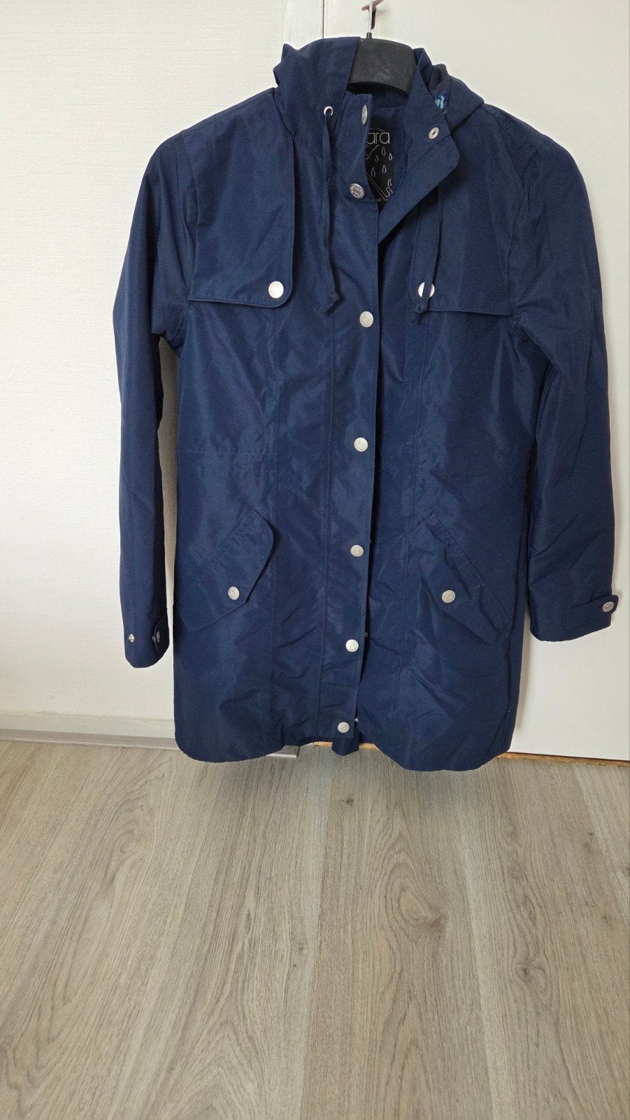 Esmara regenjas/parka met bloemenprint voering, Kleding | Dames, Jassen | Zomer, Zo goed als nieuw, Maat 38/40 (M), Blauw, Ophalen of Verzenden