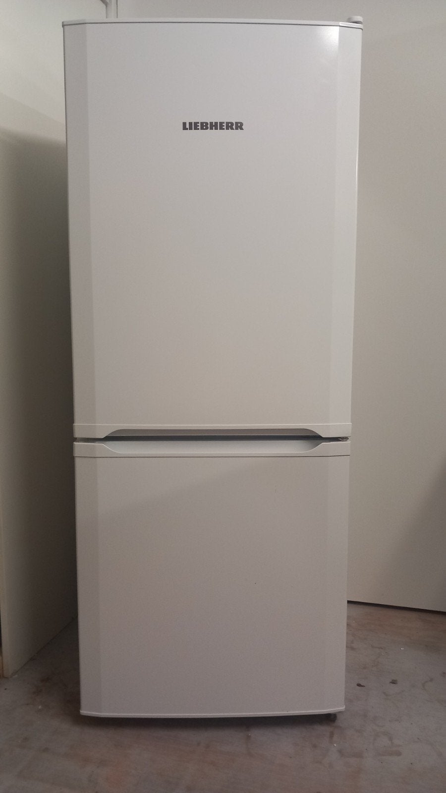 liebherr koelkast, 200 liter of meer, Ophalen, Zo goed als nieuw, Zonder vriesvak