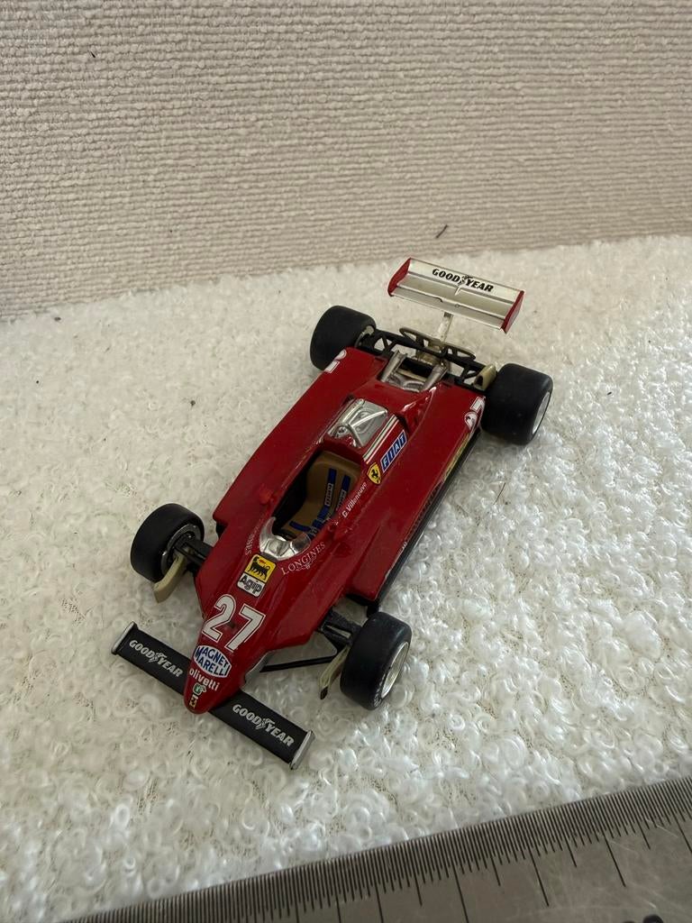 Schaalmodel Ferrari 126C2 Gilles Villeneuve #27 (1982), Verzamelen, Ophalen of Verzenden, Zo goed als nieuw