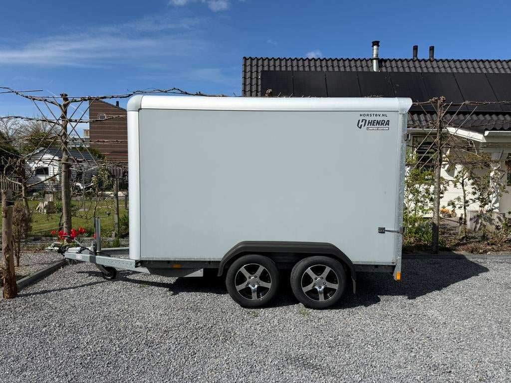 Henra gesloten aanhangwagen (Limited )2700kg 315x158x190cm, Ophalen of Verzenden, Zo goed als nieuw