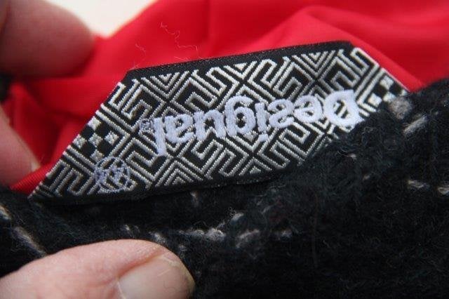 Winterjas zwart/ rood Desigual mt 44 Vaste prijs OPRUIMING, Maat 42/44 (L), Ophalen of Verzenden, Zo goed als nieuw, Desigual