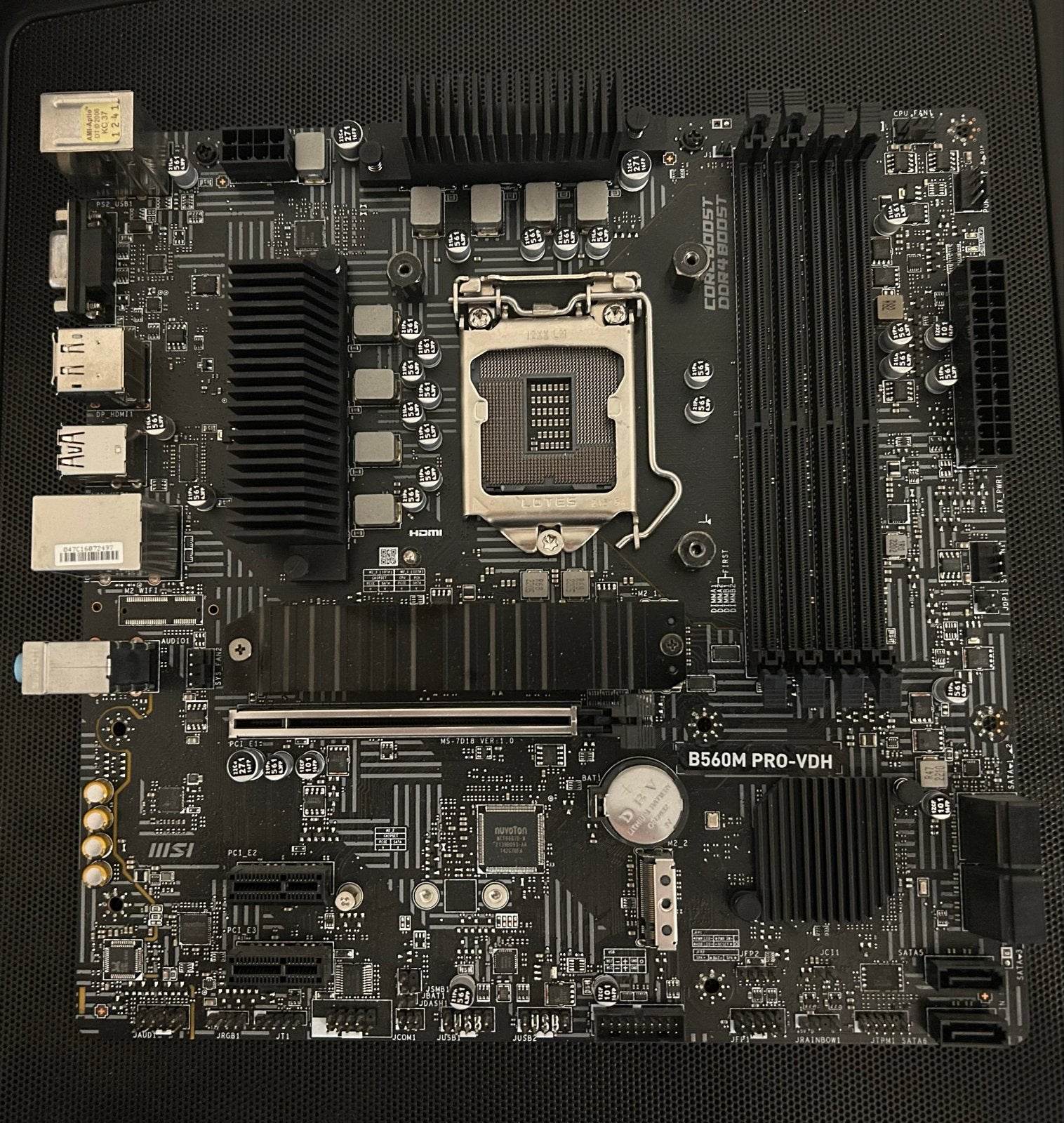 MSI B560M PRO-VDH Moederbord - DDR4, LGA1200, Ophalen, Zo goed als nieuw, Intel, DDR4
