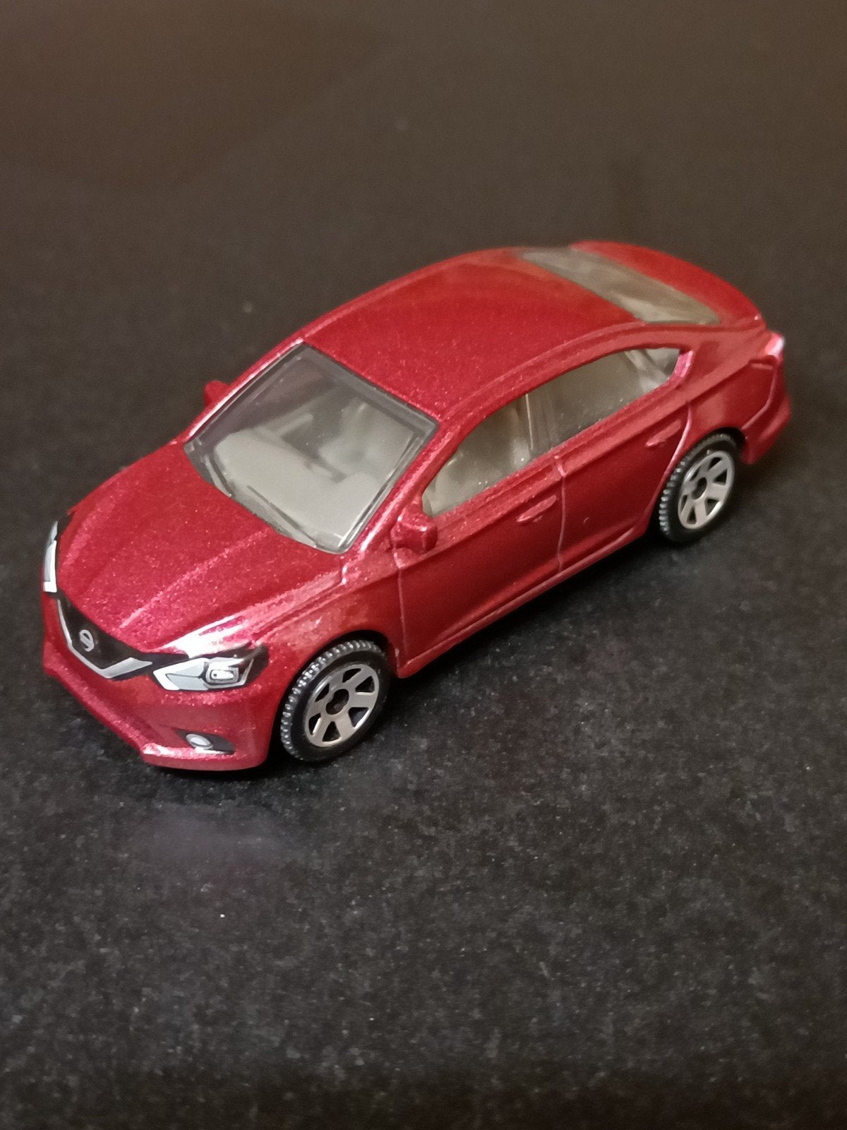 Nissan Sentra modelauto - Matchbox, Ophalen of Verzenden, Zo goed als nieuw