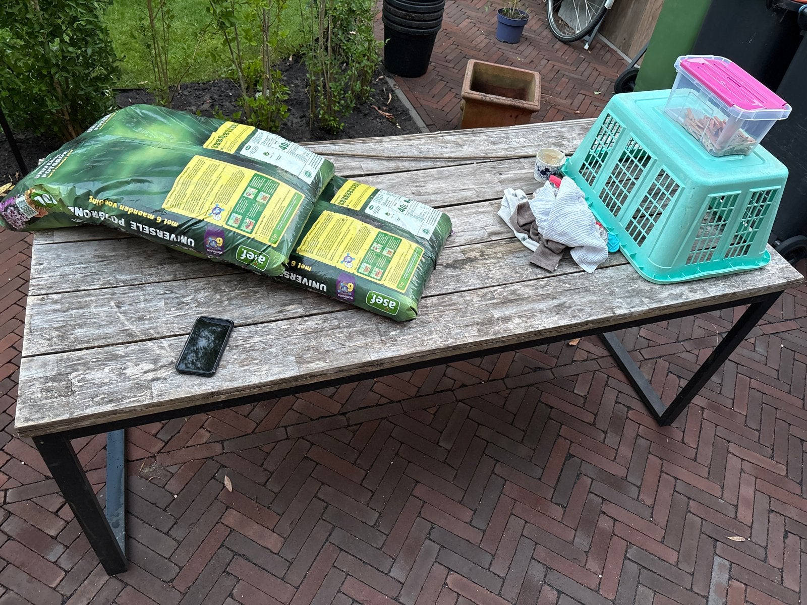 Tuintafel - staken frame hout erop., Ophalen, Gebruikt, Rechthoekig, Hout