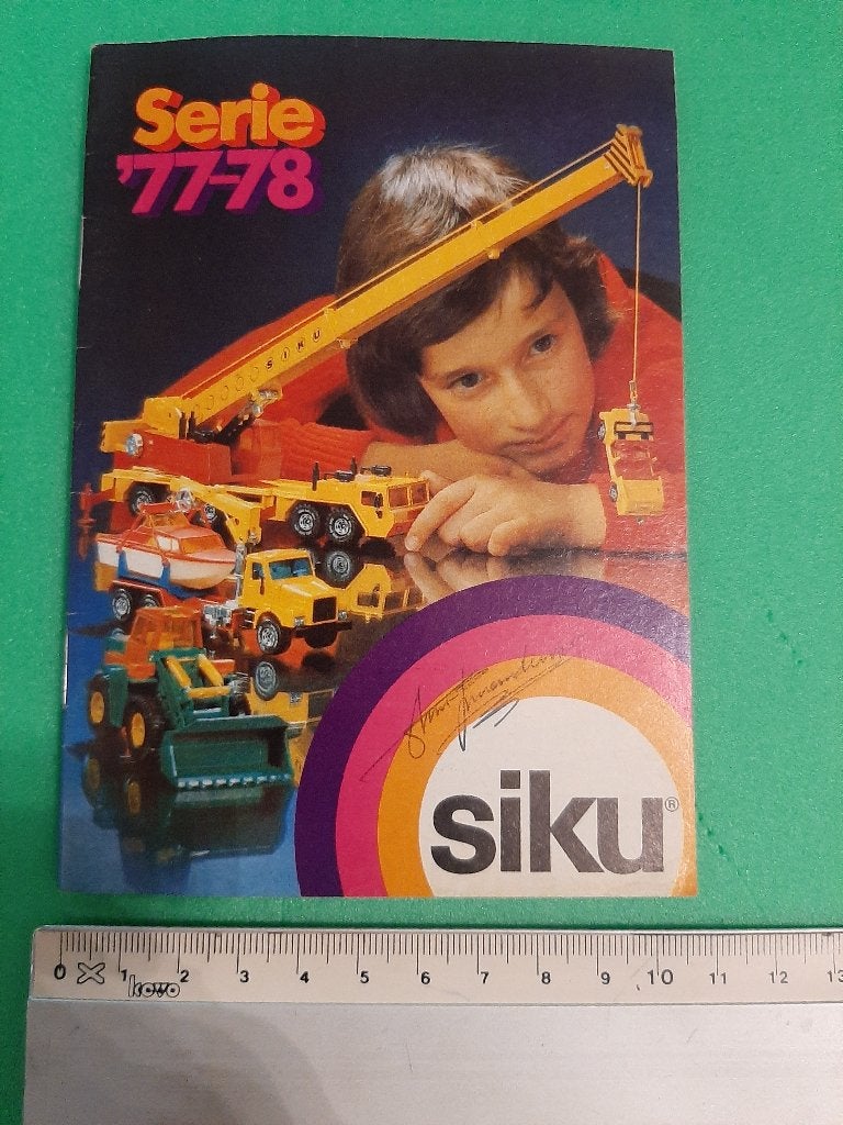 Siku Catalogus 1977 / 1978, Ophalen of Verzenden, Zo goed als nieuw, Bus of Vrachtwagen, SIKU