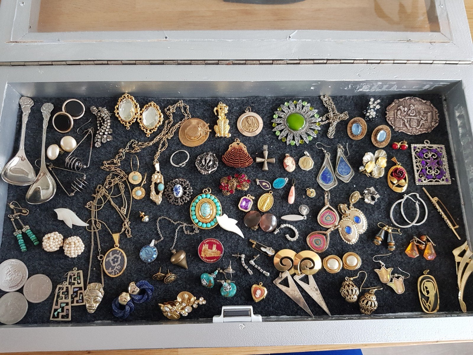 Grote collectie vintage sieraden - onuitgezocht!, Ophalen of Verzenden