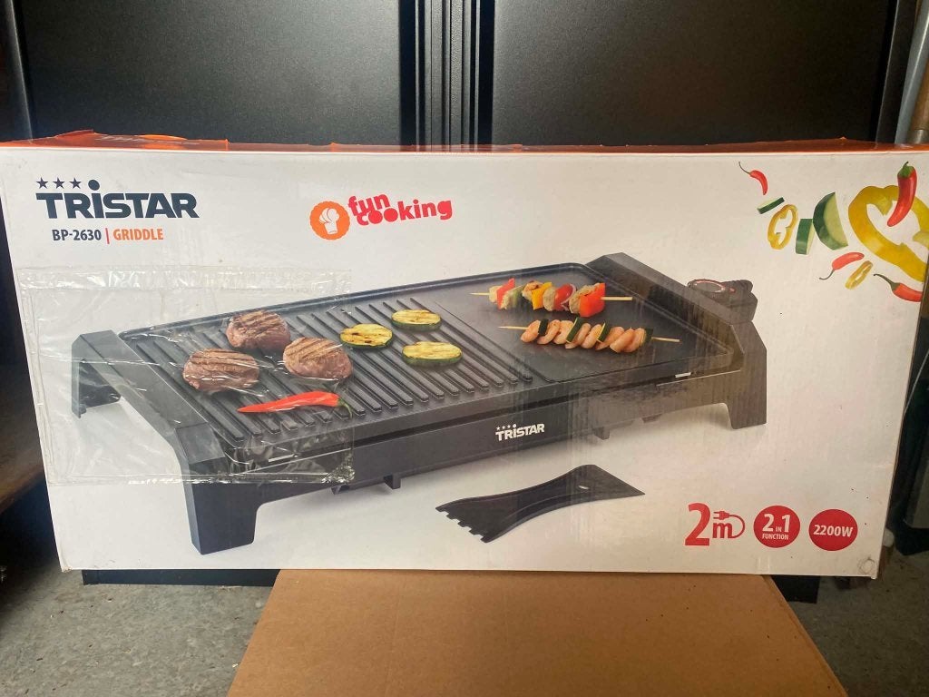 Tristar grillplaat z.g.a.n. afmeting 50x25 cm., Witgoed en Apparatuur, Grillplaten, Ophalen of Verzenden, Zo goed als nieuw, Tafelgrill