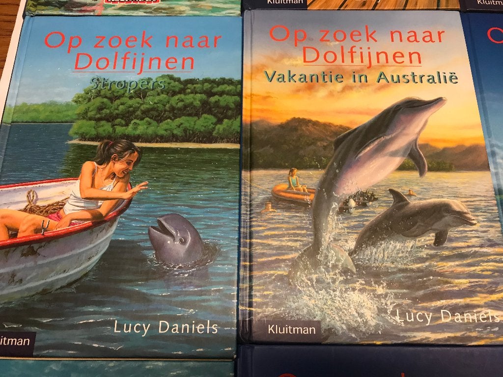 TK Nog 9 boeken van Op zoek naar Dolfijnen zie actuele lijst, Ophalen of Verzenden, Gelezen, Lucy Daniels, Fictie algemeen