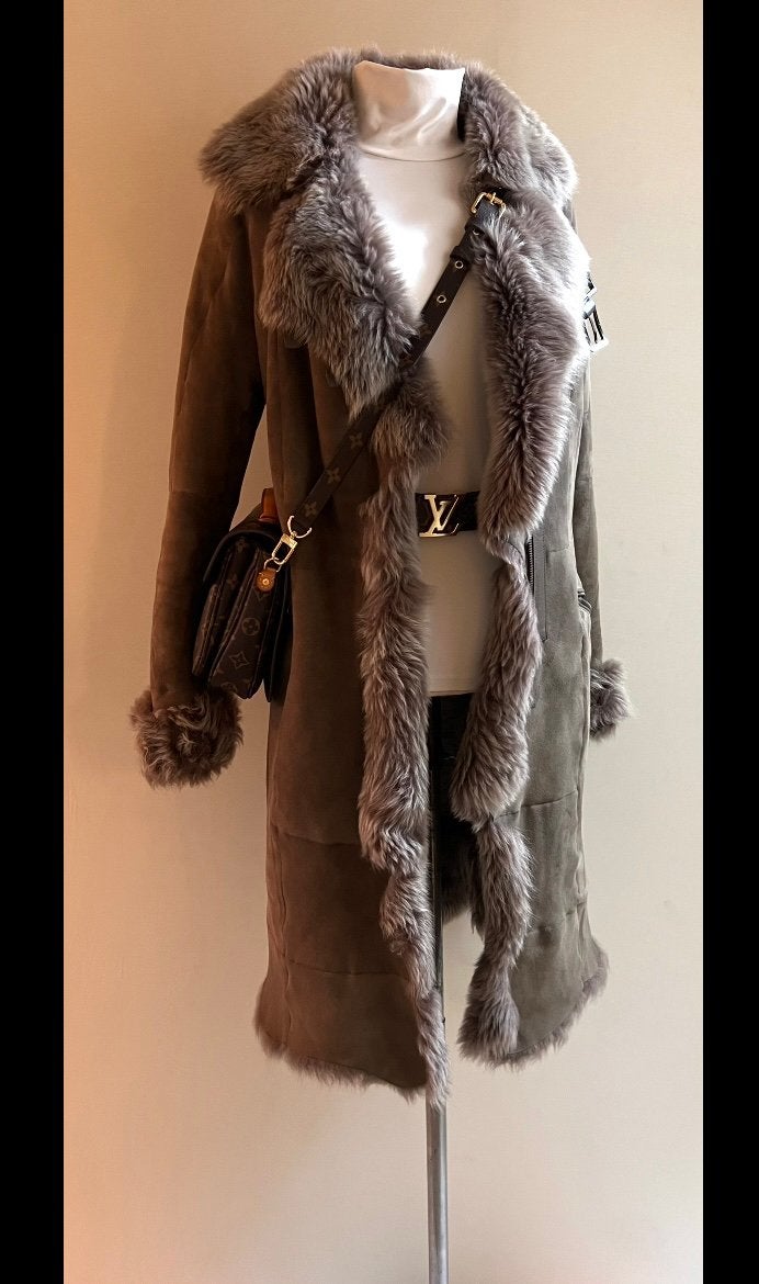 Rizal 38/40 lange shearling lammy coat taupe, Verzenden, Zo goed als nieuw, Maat 38/40 (M), Bruin