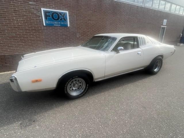 Dodge Charger 6.6 SE AUT 1974 Wit, Auto's, Automaat, 2527 kg, Wit, Leder