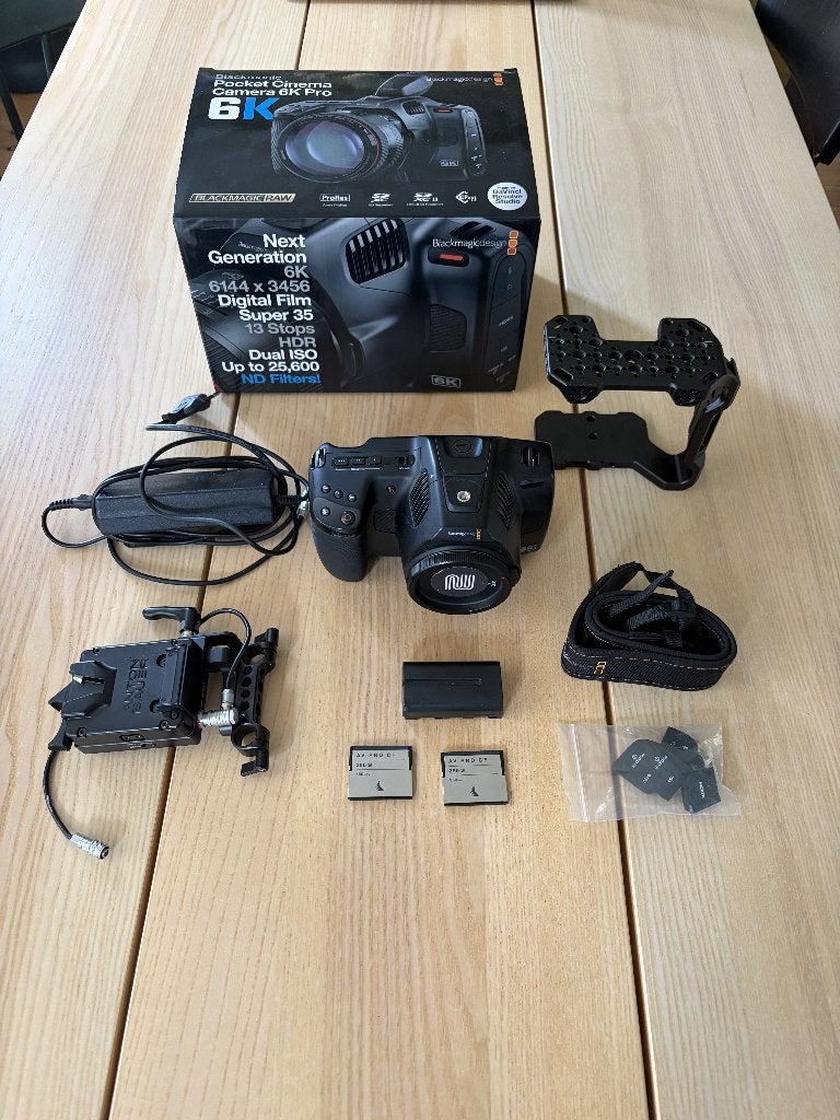 Blackmagic Pocket Cinema Camera 6K Pro + 2x CFAST 256 GB, Audio, Tv en Foto, Videocamera's Digitaal, Overige soorten, Minder dan 8x