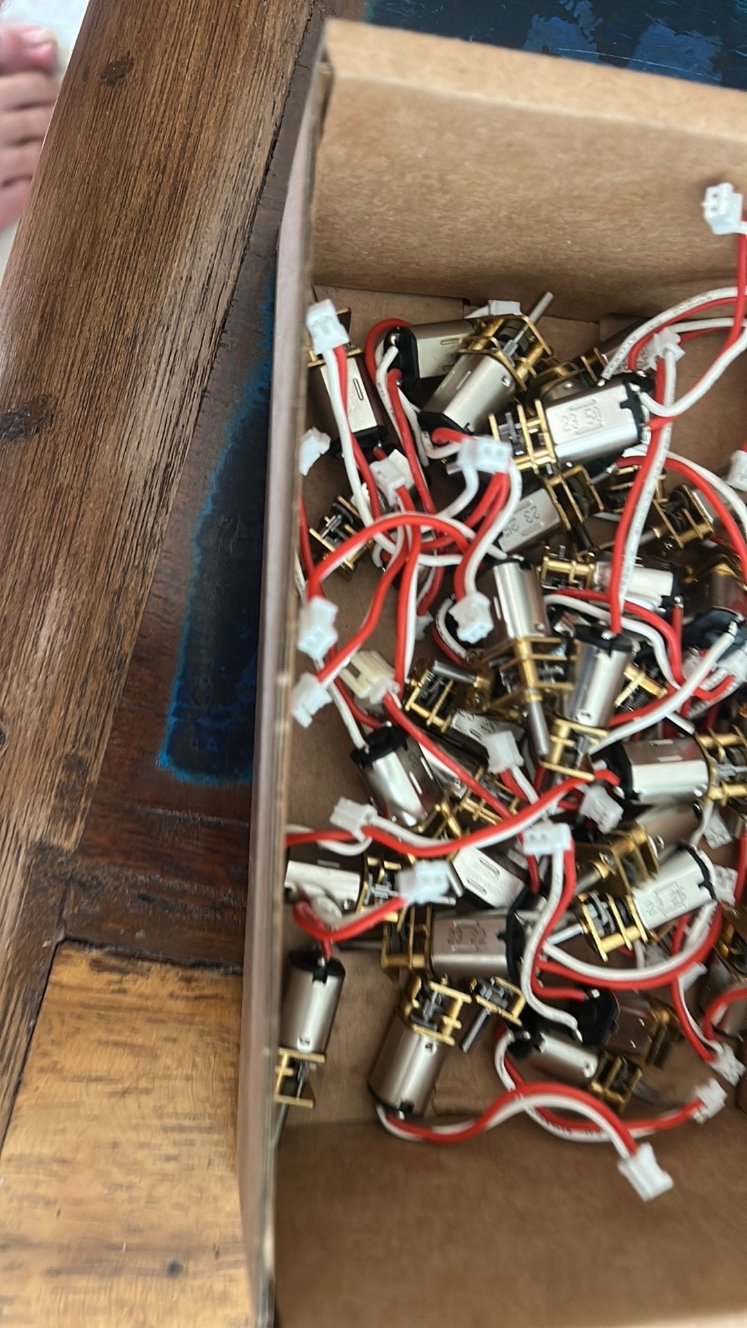Kleine electro motorentjes DC 12v, Ophalen, Zo goed als nieuw