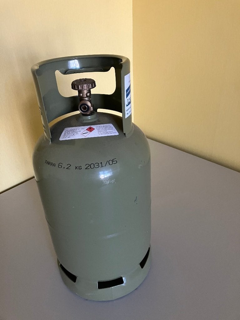 Een lege Duitse gasfles DIN fles met 5 keuringsjaren, Caravans en Kamperen, Ophalen, Zo goed als nieuw