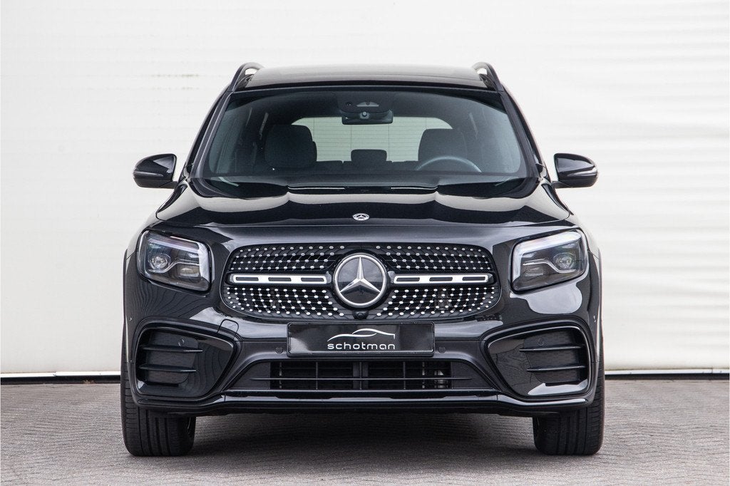 Mercedes-Benz GLB 180 AMG Premium, Panorama, Nightpakket, 7, Auto's, Mercedes-Benz, 136 pk, Gebruikt, Zwart, 4 cilinders