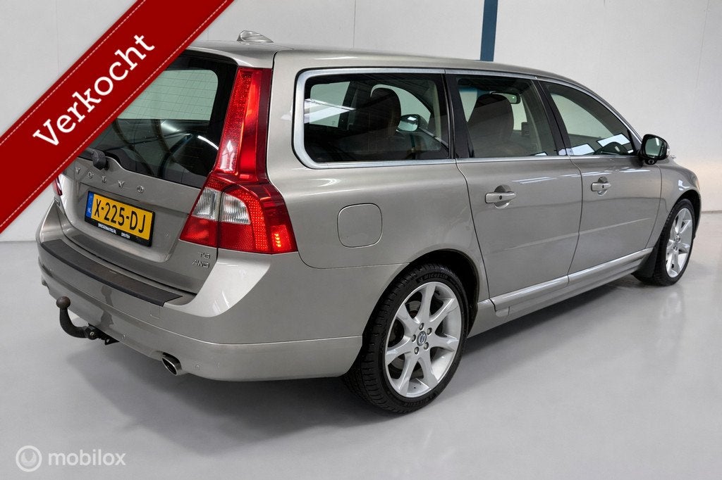 Volvo V70 3.0 T6 AWD Summum SCHUIFDAK / LEER, Auto's, Volvo, Automaat, Gebruikt, 2953 cc, Traction-control