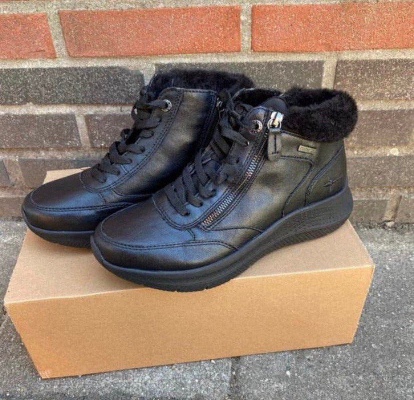 Tamaris wide fit laarzen. Maat 40 zwart. NIEUW, Kleding | Dames, Schoenen, Zwart, Lage of Enkellaarzen, Nieuw, Ophalen of Verzenden